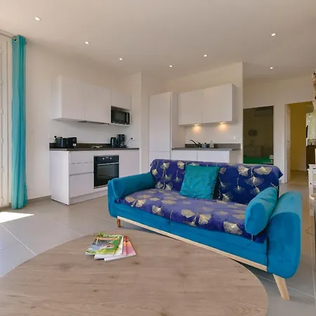 Refait A Neuf, Proche Et Centre Ville- Ajaccio-parc Berthaut Apartment *