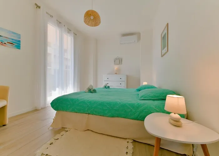 Apartment Refait A Neuf, Proche Et Centre Ville- Ajaccio-parc Berthaut Ajaccio (Corsica)