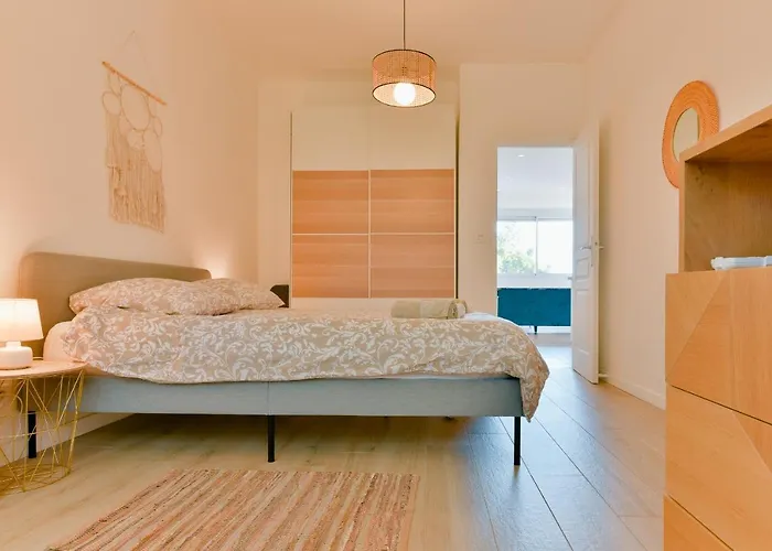 Refait à Neuf, Proche Et Centre Ville- Ajaccio-parc Berthaut *